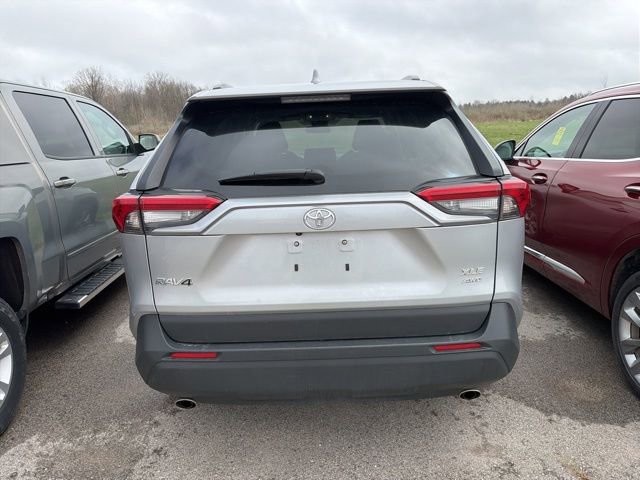 Used 2025 Toyota RAV4 XLE AWD/4WD image 9