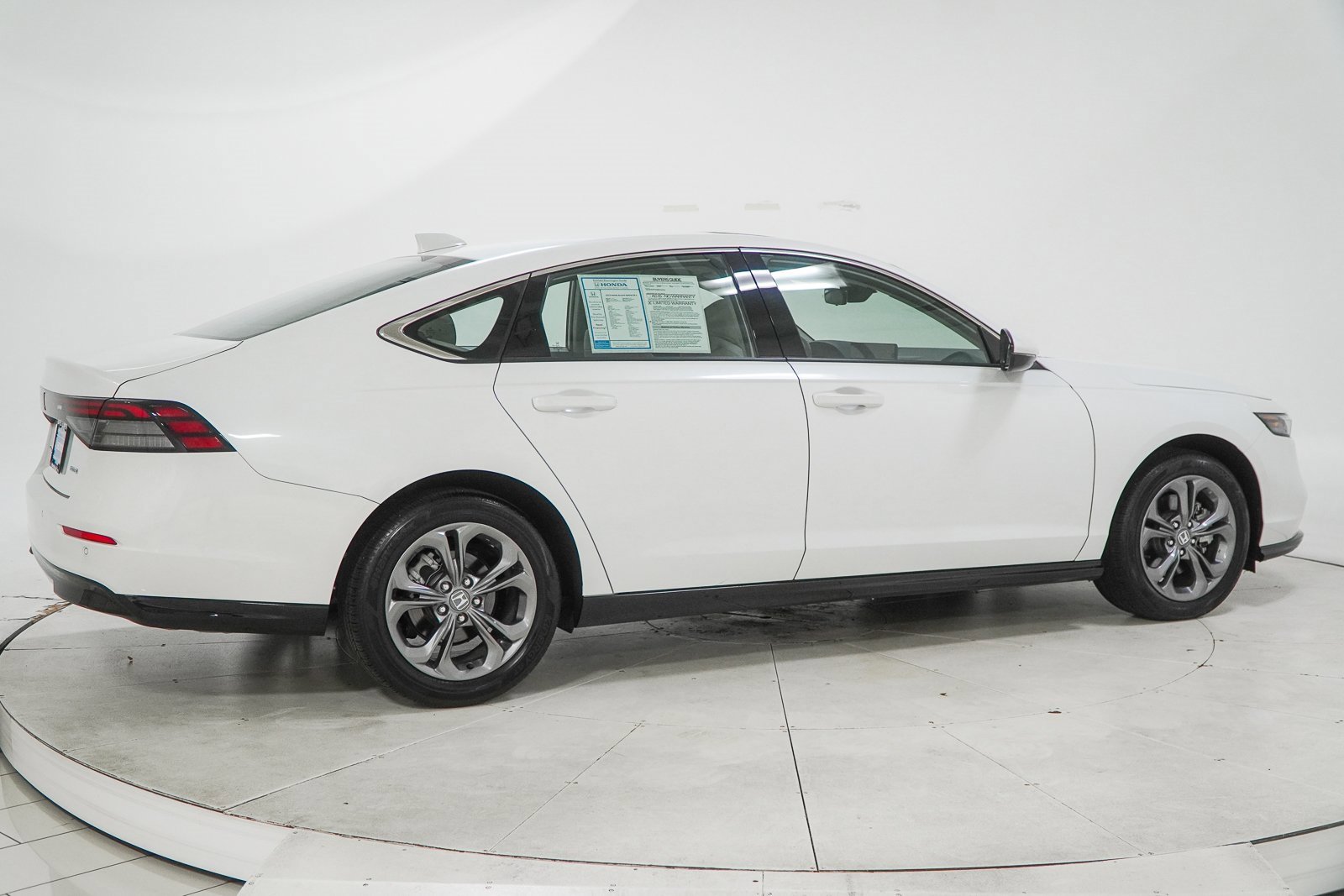 Certified 2023 Honda Accord EX-L image 12