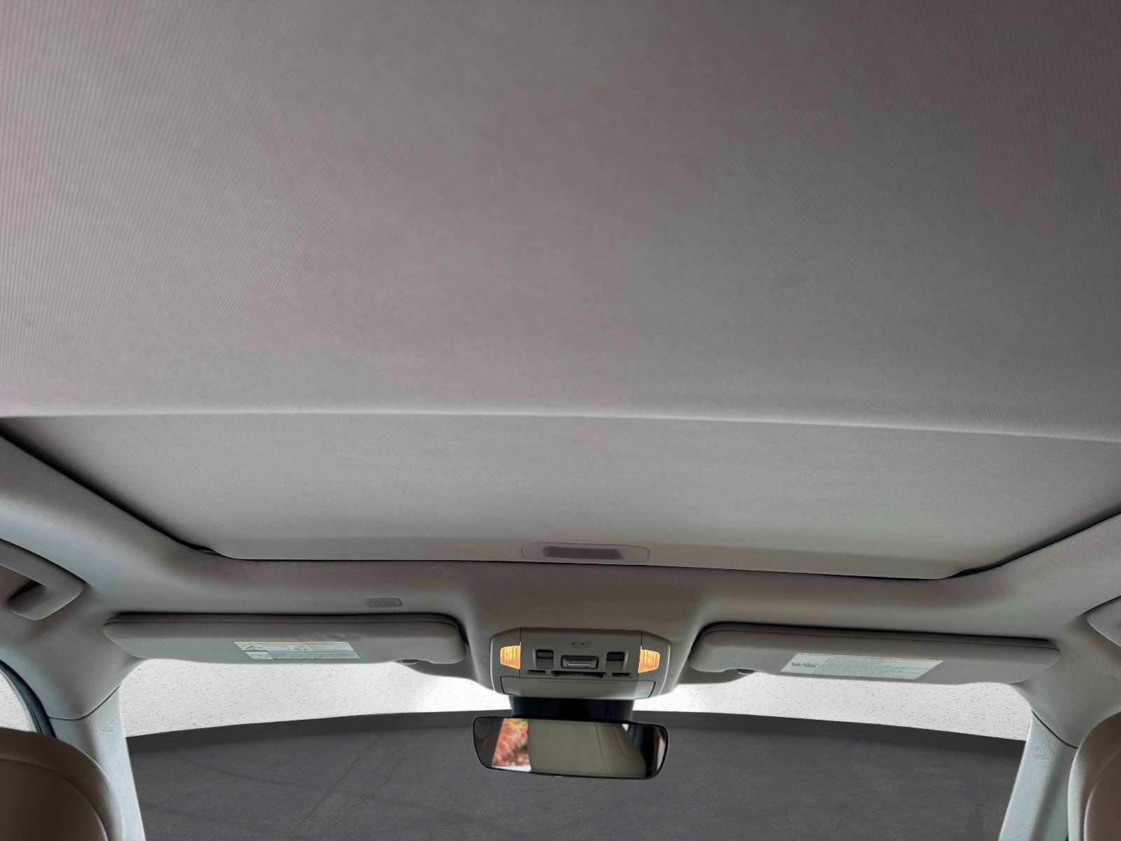 Used 2021 Toyota Highlander XLE AWD/4WD image 18