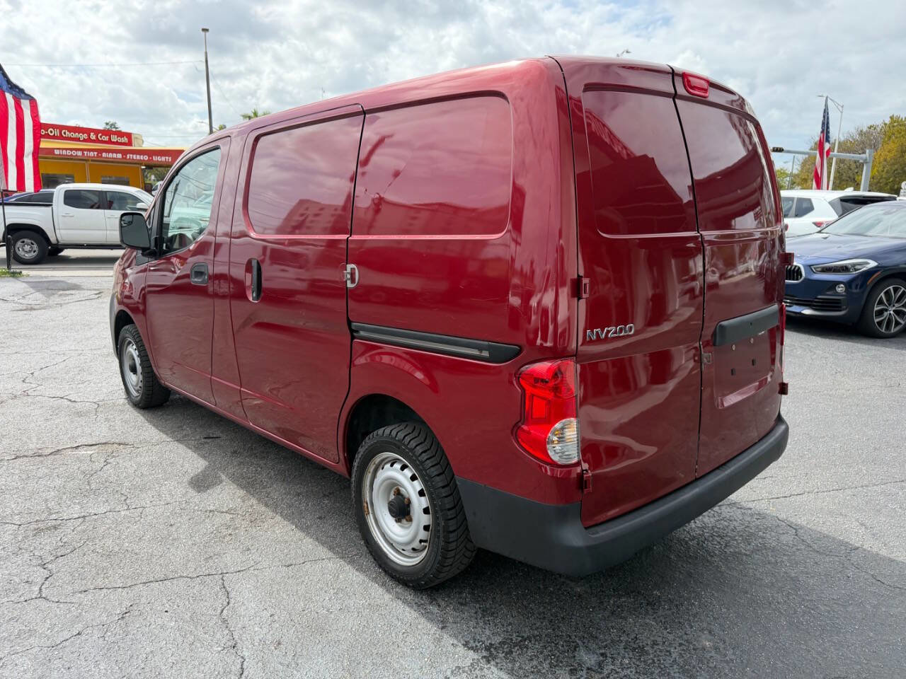 Used 2017 Nissan NV200 S image 3