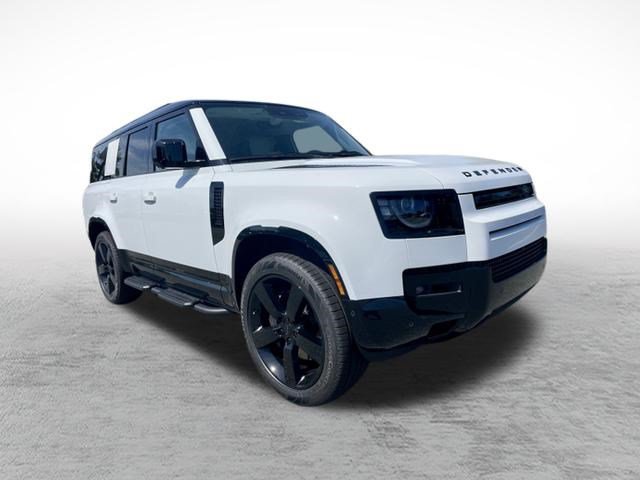 New 2026 Land Rover Defender 130 X-Dynamic SE AWD/4WD image 3