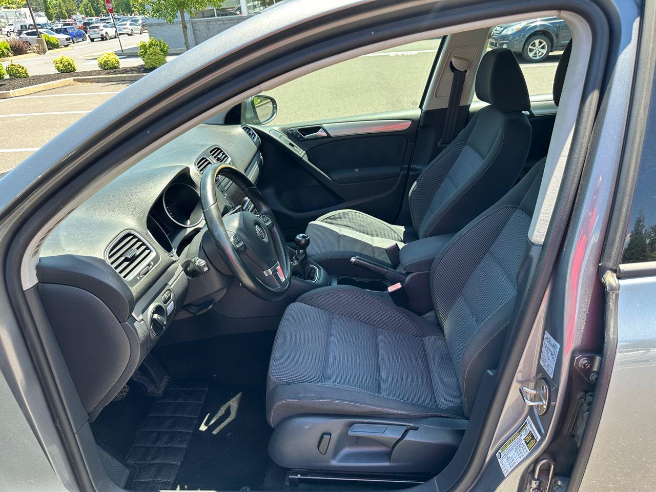 Used 2014 Volkswagen Golf TDI FWD image 12