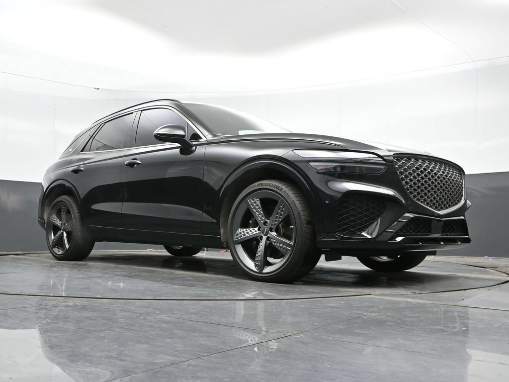 Used 2023 Genesis GV70 3.5T Sport w/ Sport Prestige Package AWD/4WD image 41