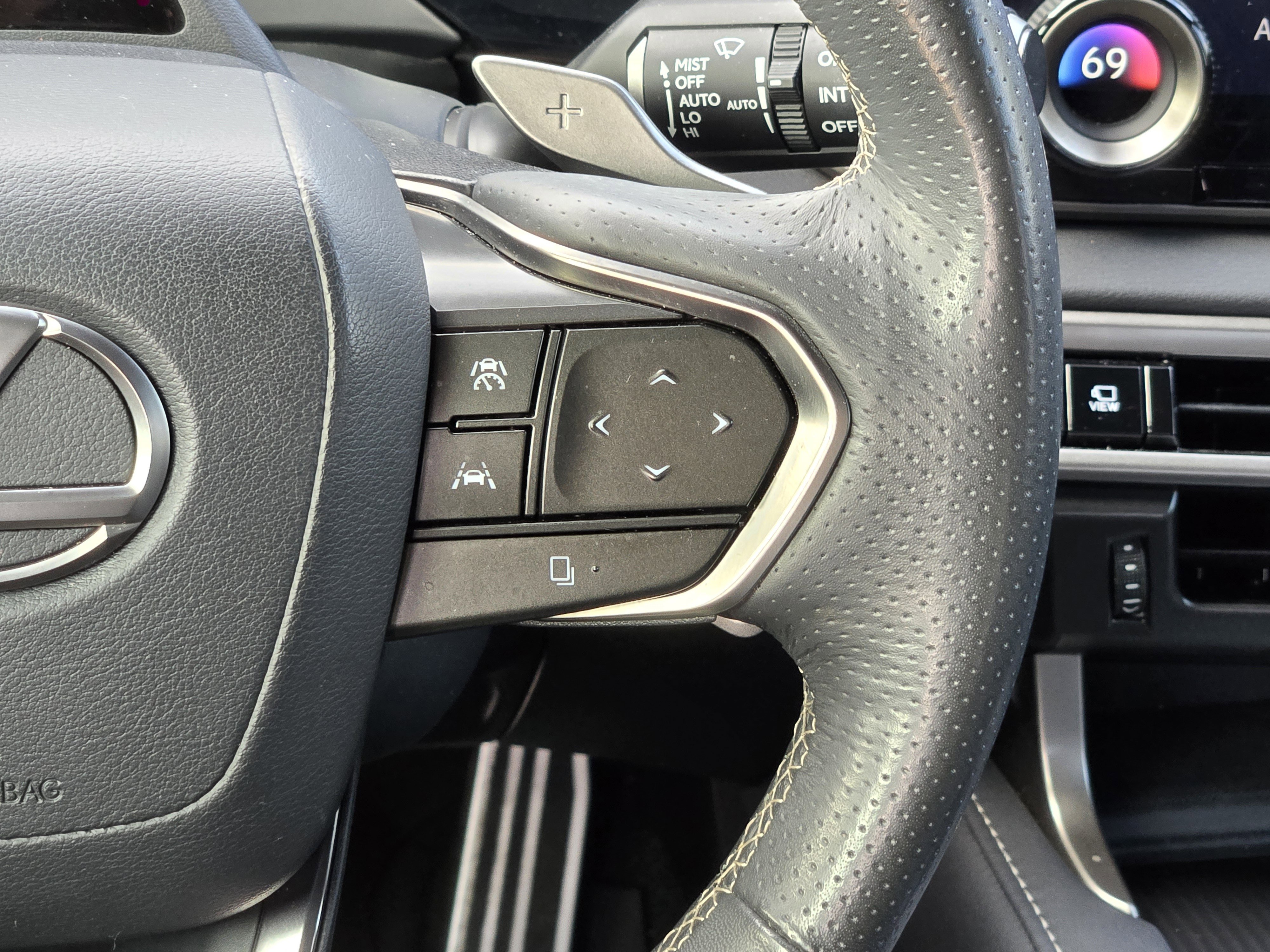 Used 2023 Lexus RX 500h F Sport image 35