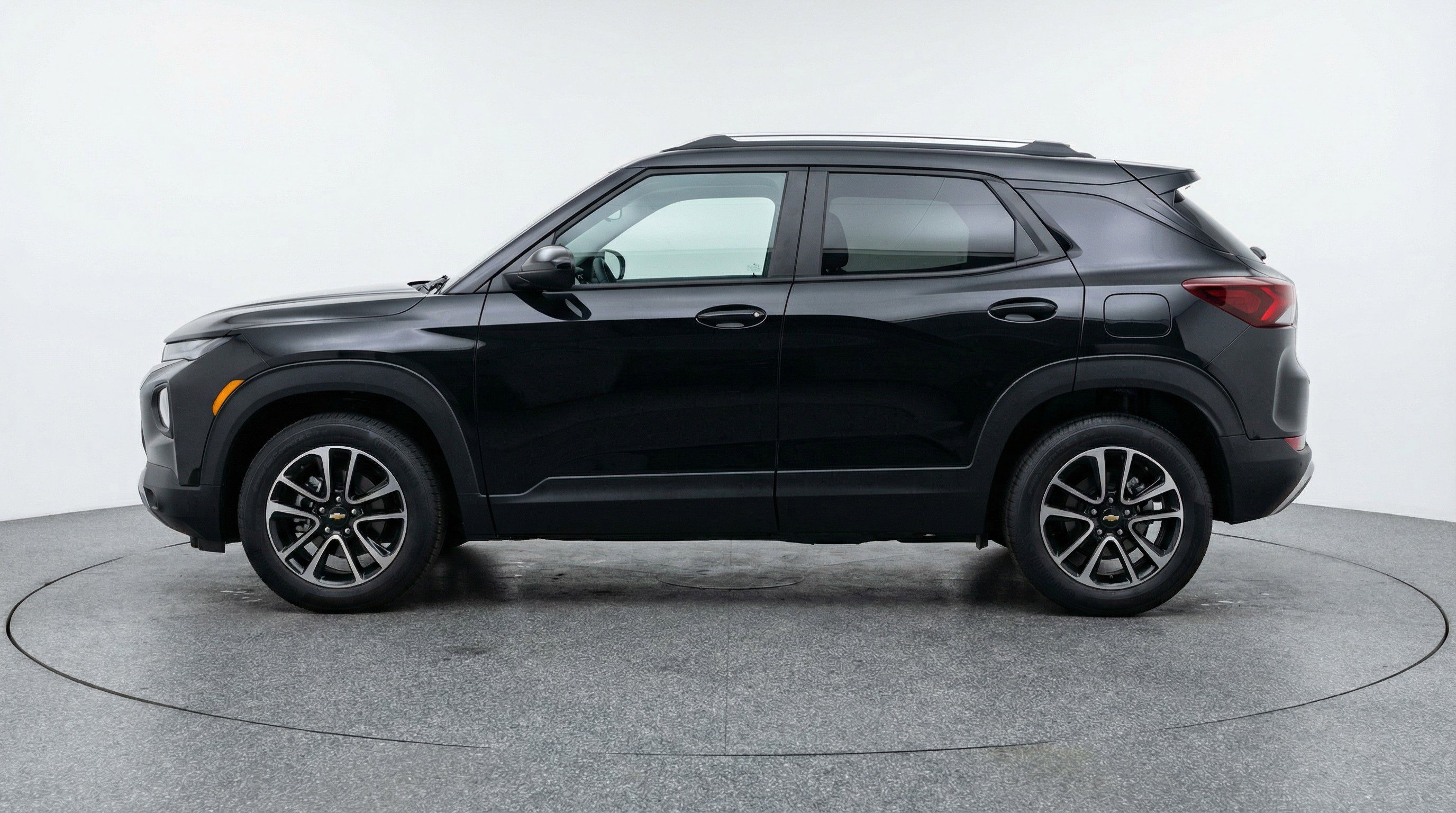 Used 2025 Chevrolet TrailBlazer LT image 5