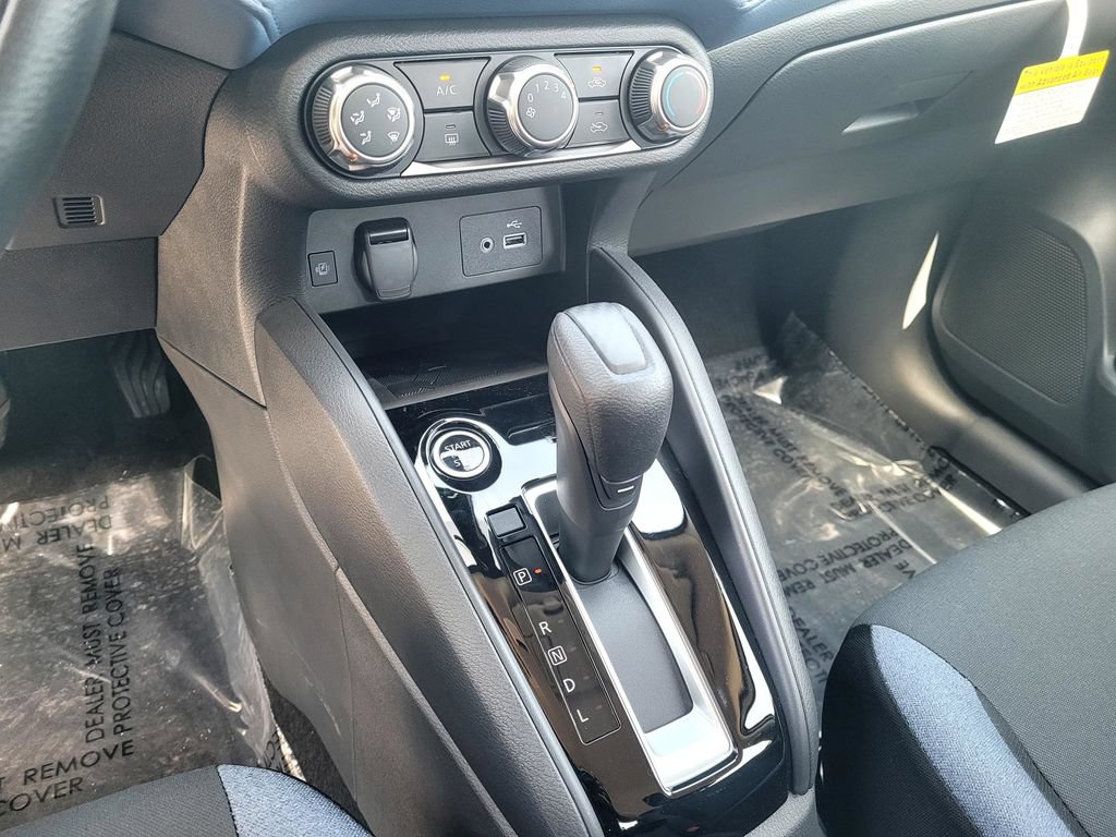 New 2025 Nissan Versa SV w/ Trunk Package FWD image 13