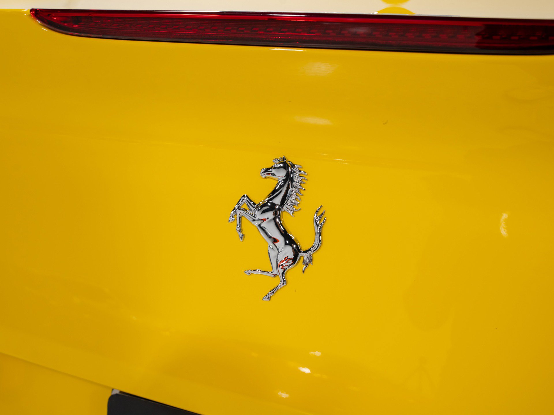 Used 2023 Ferrari Portofino M RWD image 33
