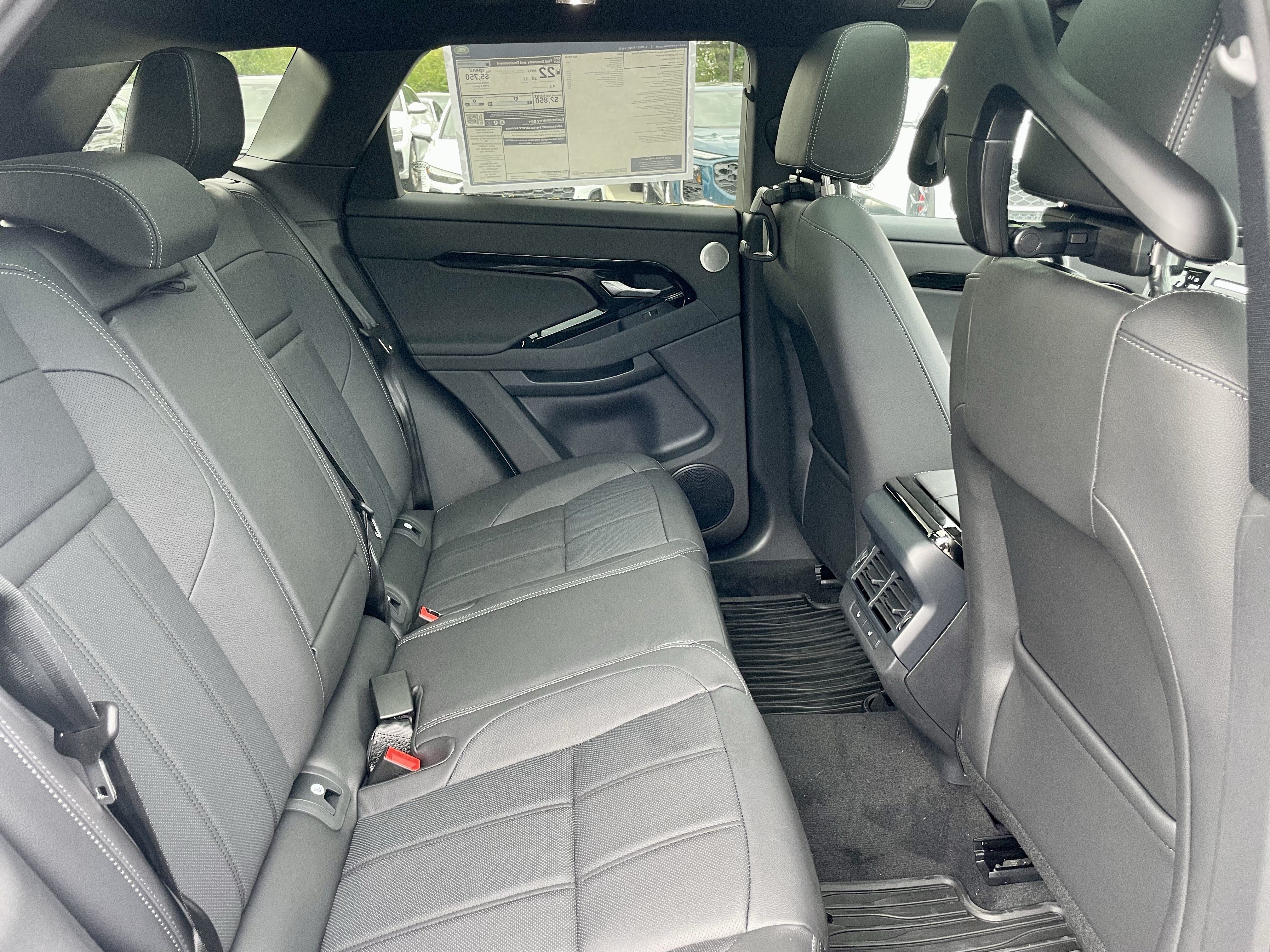 New 2026 Land Rover Range Rover Evoque Hoxton AWD/4WD image 31