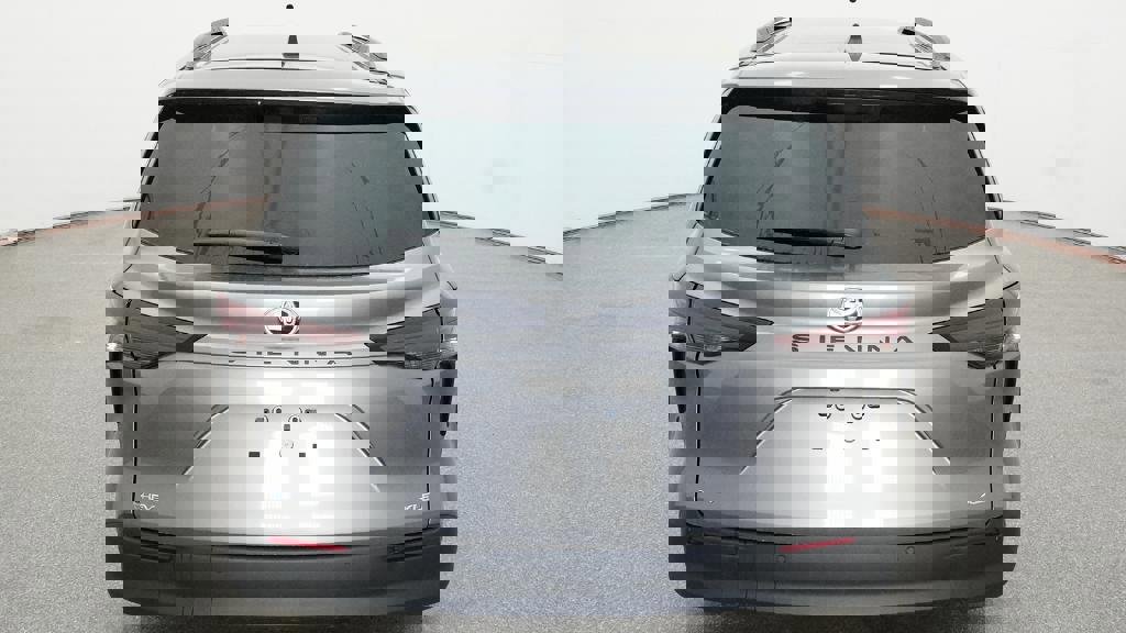 New 2026 Toyota Sienna XLE image 8