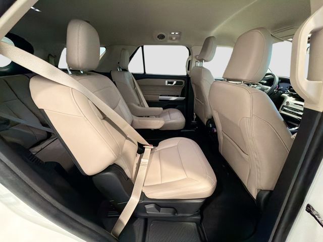 Used 2022 Ford Explorer XLT w/ Equipment Group 202A image 24