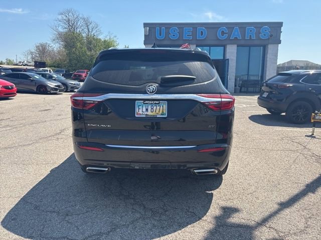 Used 2020 Buick Enclave Essence w/ Sport Touring Edition image 2