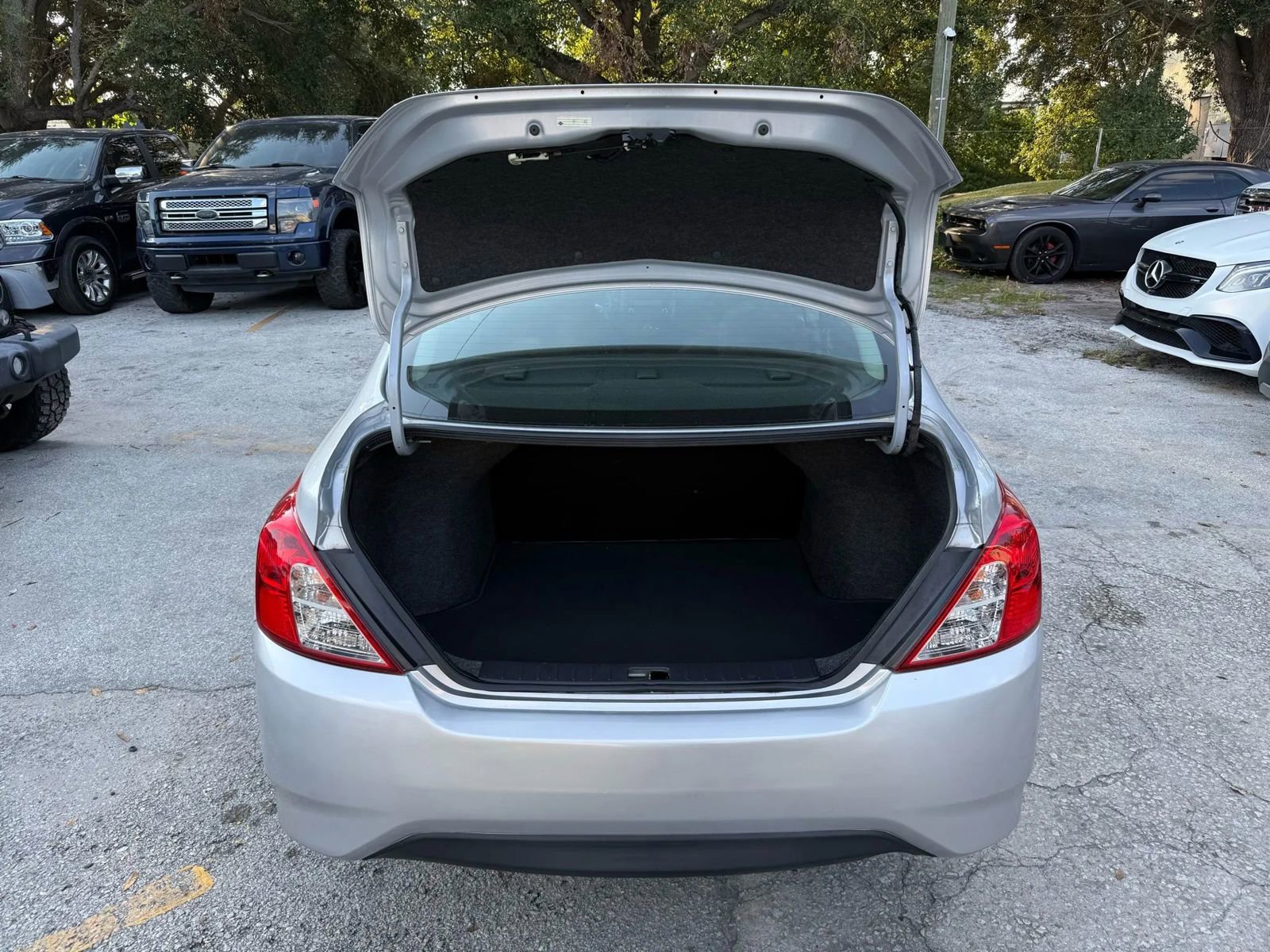 Used 2015 Nissan Versa S Plus image 19