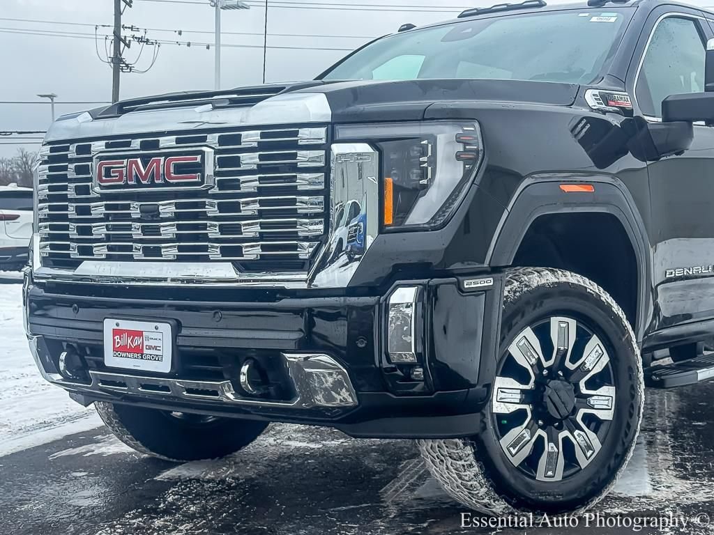 New 2026 GMC Sierra 2500 Denali w/ Denali Reserve Package AWD/4WD image 3