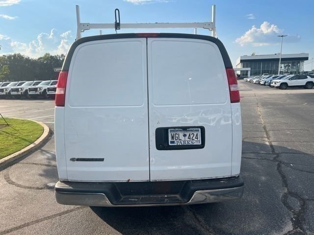 Used 2022 Chevrolet Express 2500 w/ Driver Convenience Package RWD image 5
