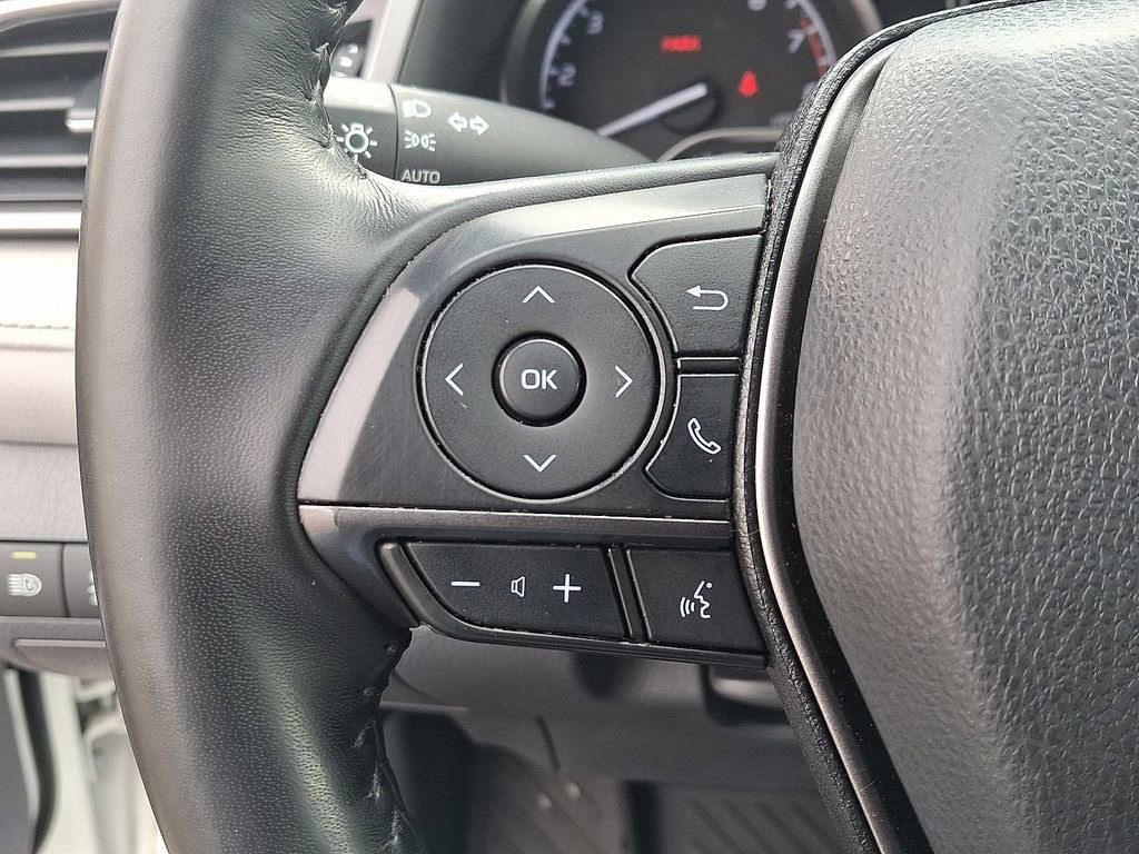 Used 2022 Toyota Camry SE image 21