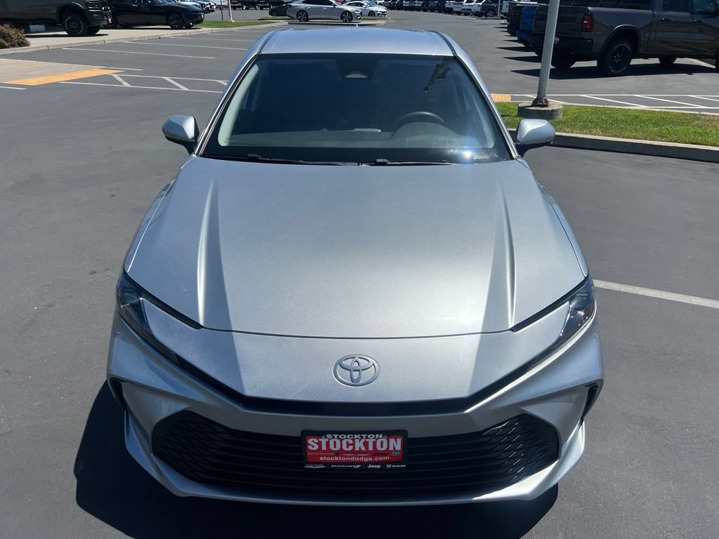 Used 2025 Toyota Camry LE FWD image 9