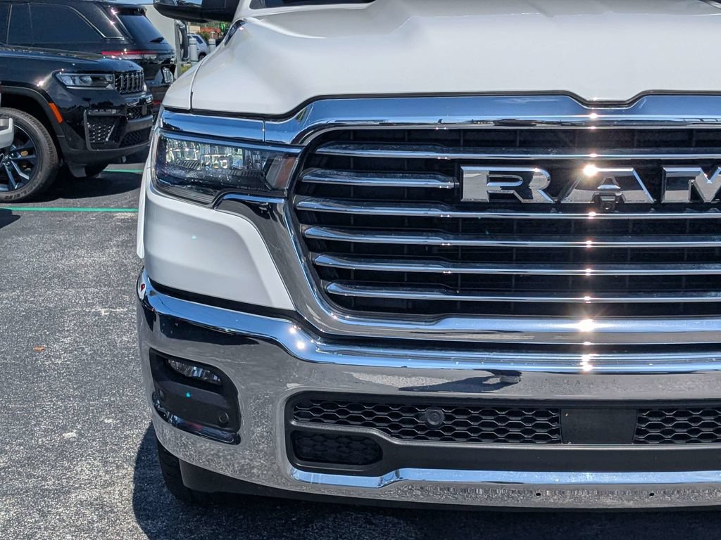 Used 2026 RAM 1500 Laramie AWD/4WD image 9