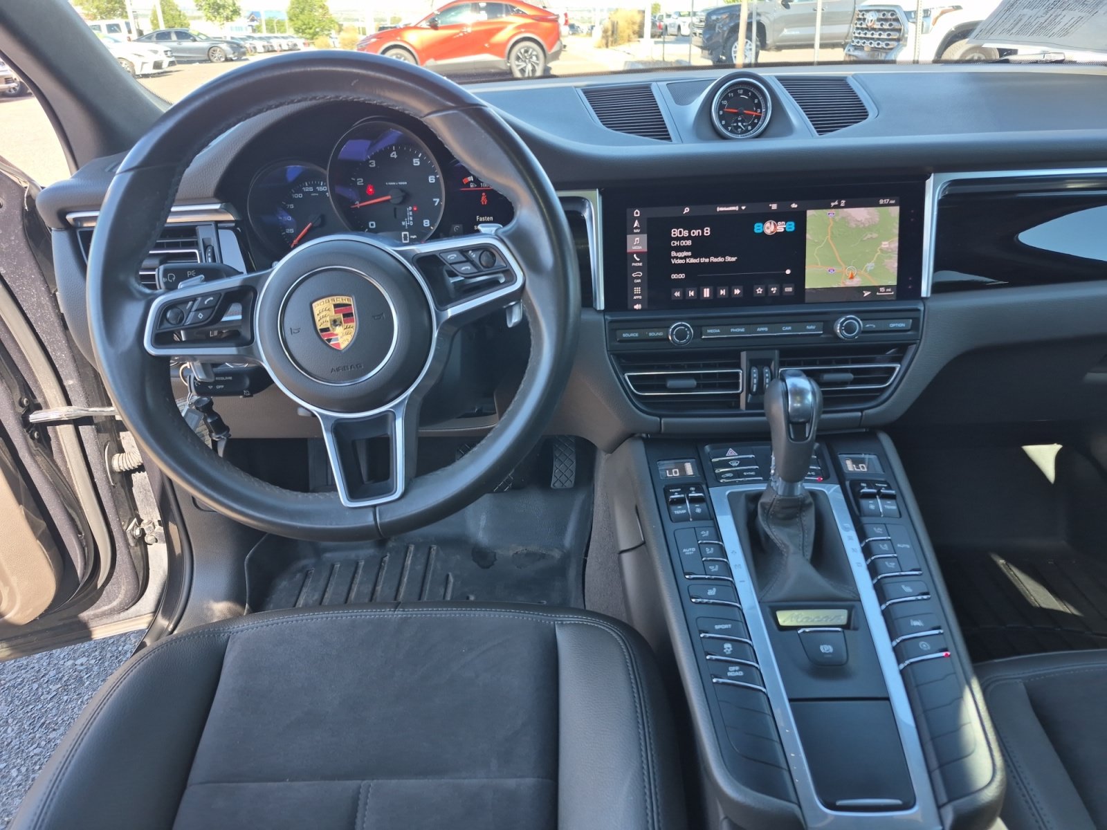 Used 2021 Porsche Macan AWD/4WD image 18