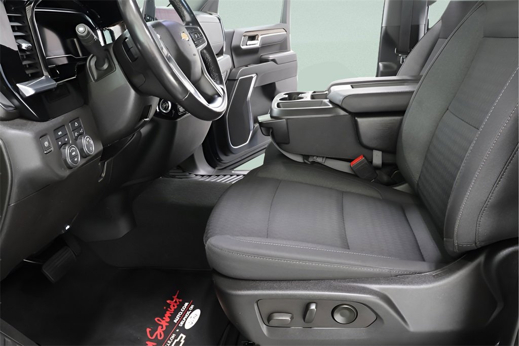 Used 2022 Chevrolet Silverado 1500 LT image 20