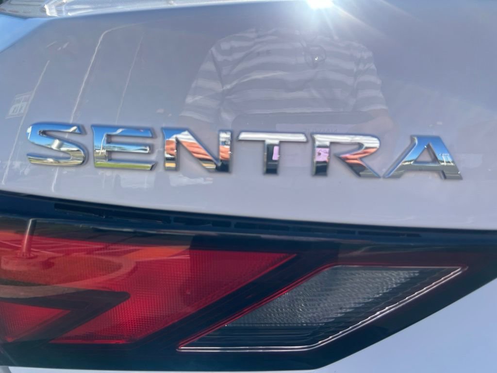 Used 2025 Nissan Sentra S FWD image 44