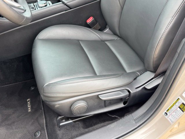 Used 2024 MAZDA MAZDA3 s FWD image 12