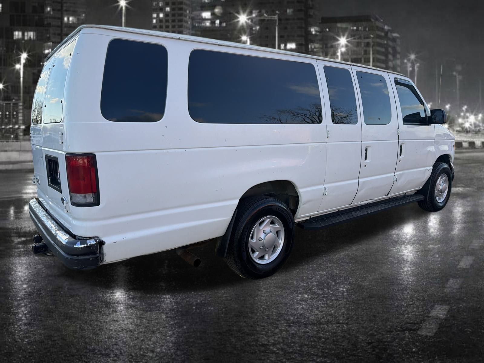 Used 2000 Ford E-350 and Econoline 350 XLT image 5