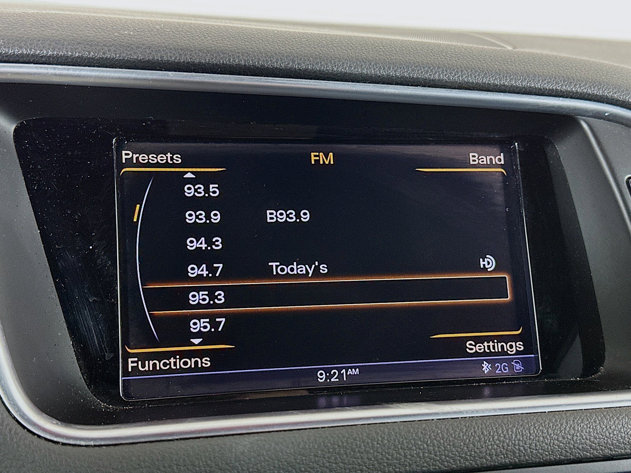 Used 2017 Audi Q5 2.0T Premium Plus w/ Technology Package image 21