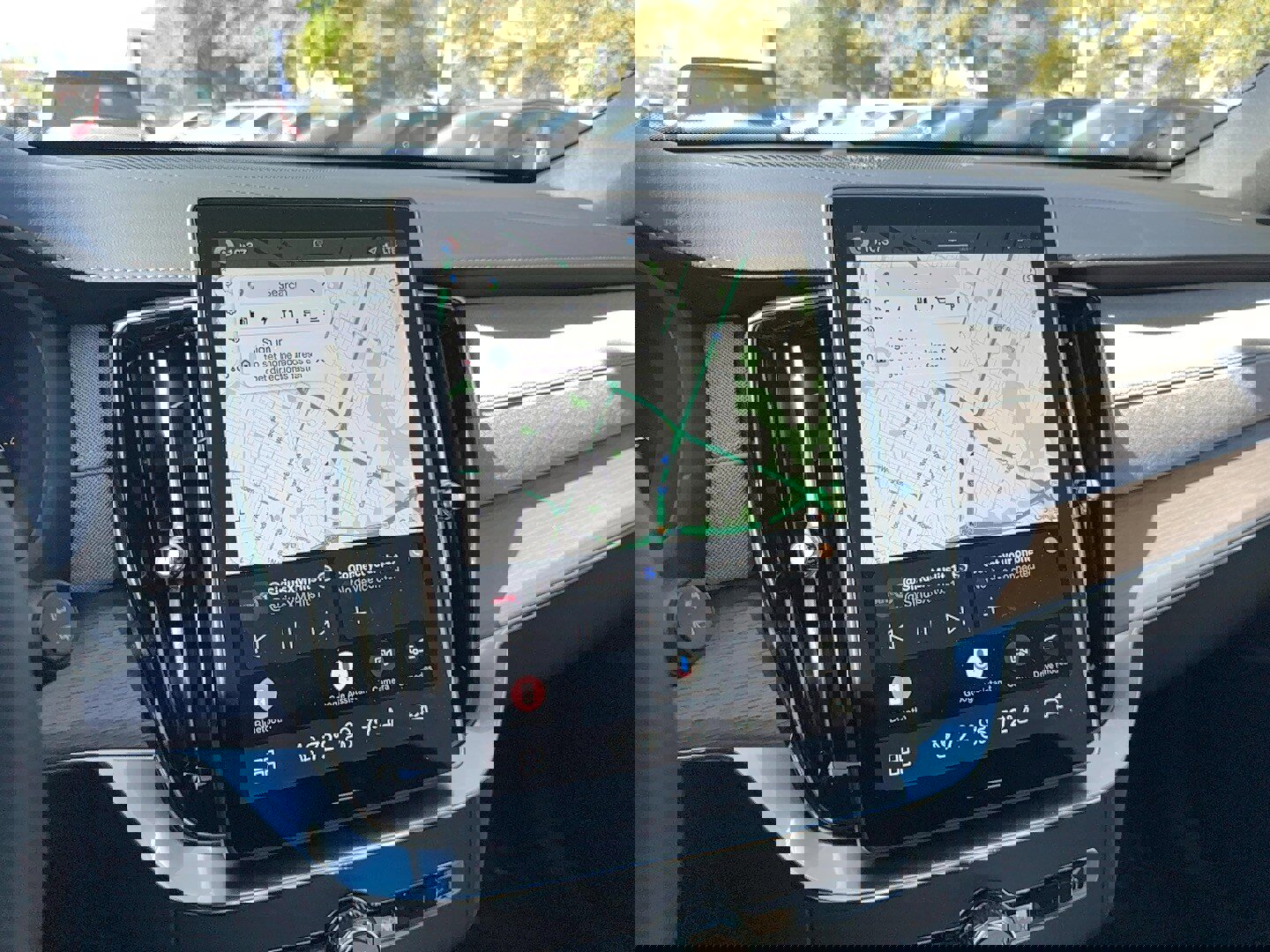 New 2026 Volvo XC90 T8 Plus w/ Protection Package Premier image 21