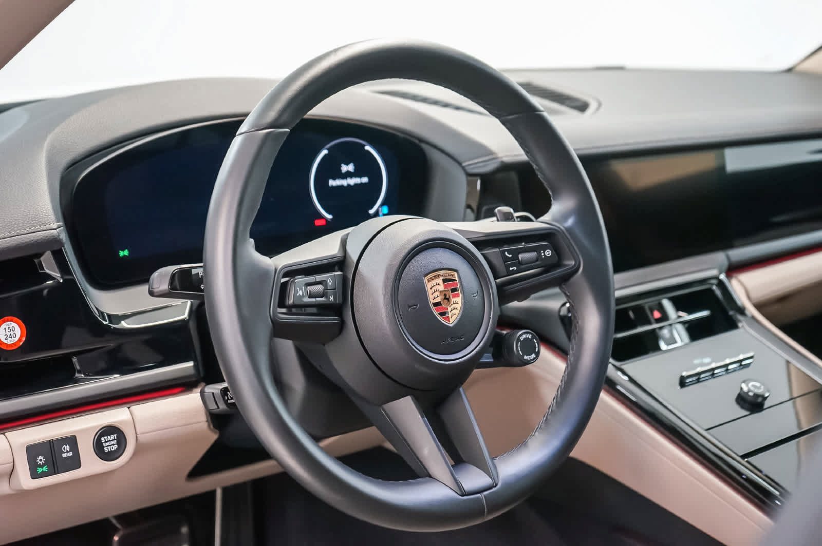 Certified 2025 Porsche Panamera 4 AWD/4WD image 4
