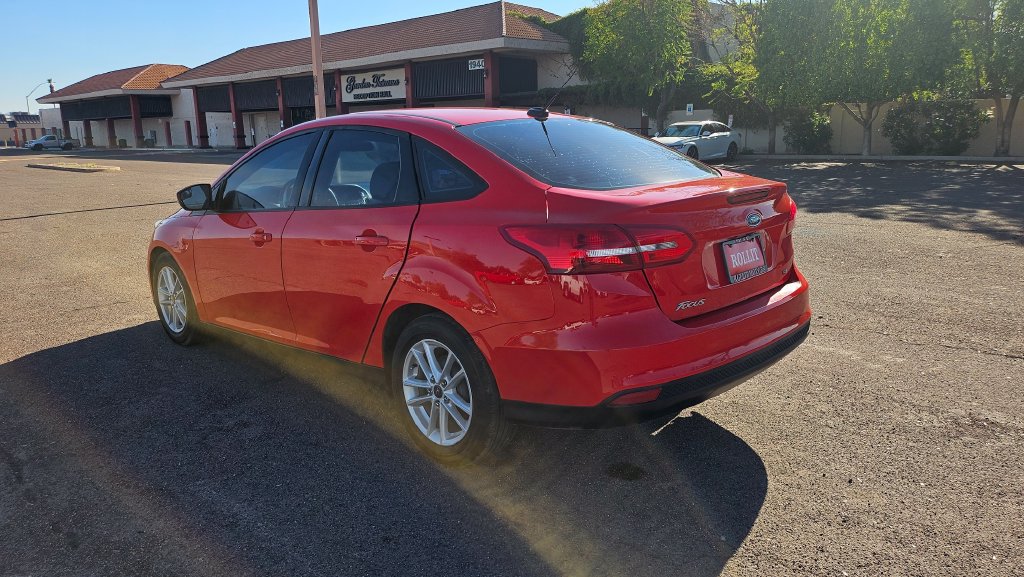 Used 2017 Ford Focus SE FWD image 8