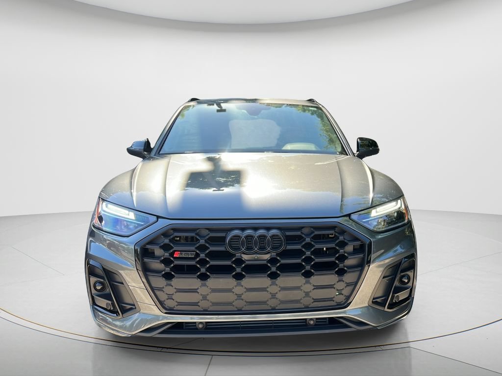 Used 2023 Audi SQ5 Premium Plus w/ Premium Plus Package AWD/4WD image 2