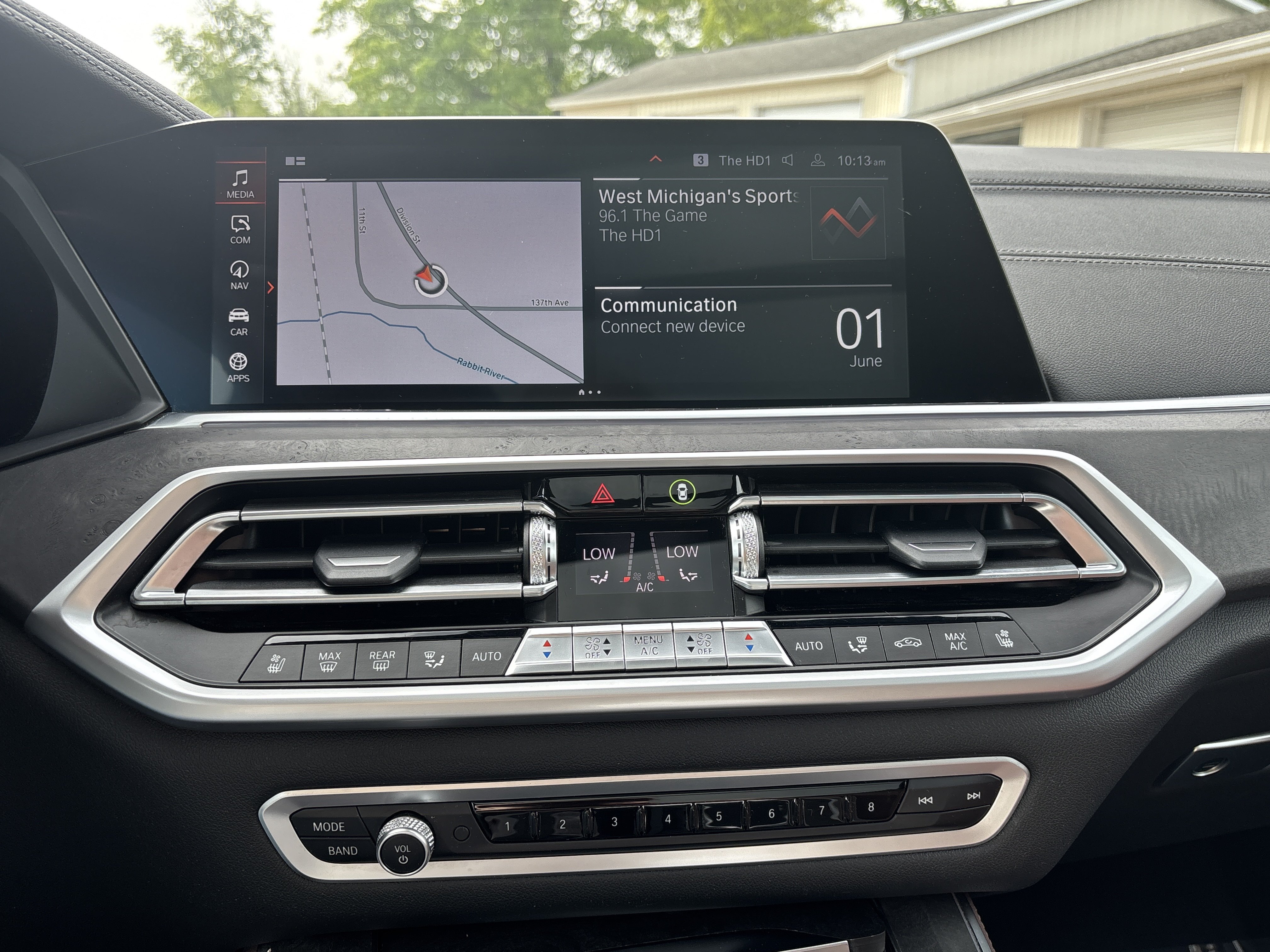 Used 2022 BMW X5 xDrive40i AWD/4WD image 18