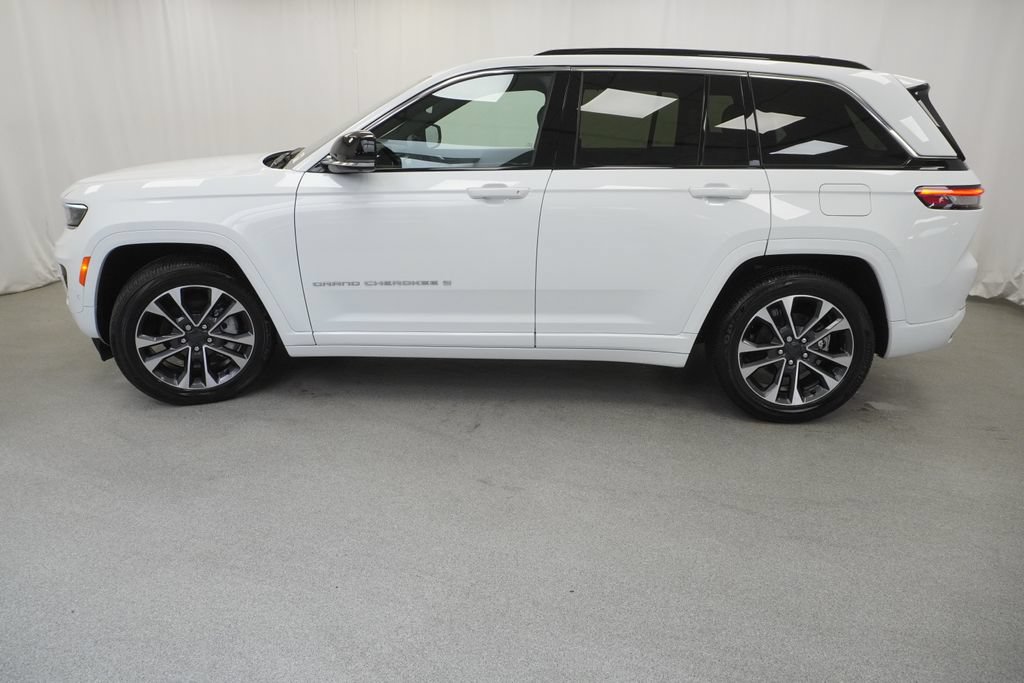 Used 2025 Jeep Grand Cherokee Overland w/ Adv Protech Group III AWD/4WD image 18