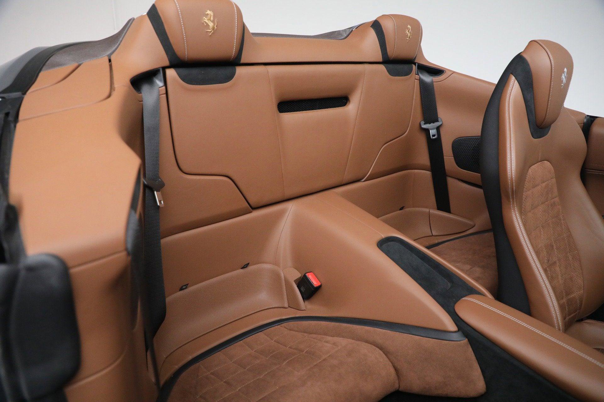 Certified 2025 Ferrari Roma Spider image 21