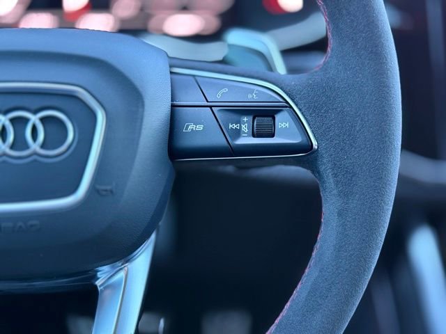 Used 2025 Audi RS Q8 performance image 34