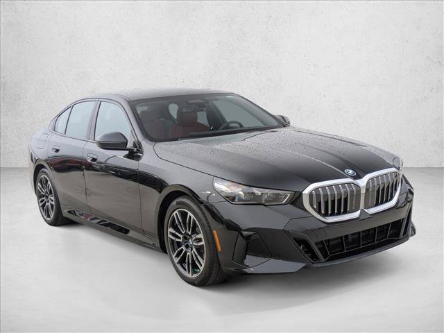 Used 2026 BMW 550e xDrive AWD/4WD image 7