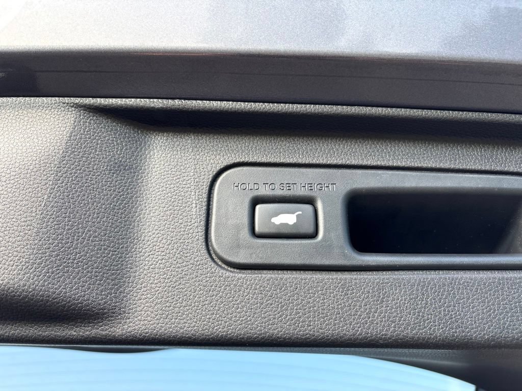 Used 2024 Honda Pilot EX-L image 11