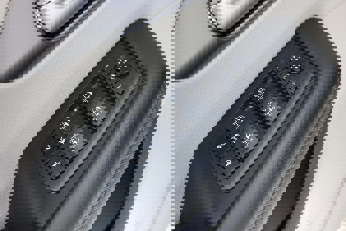 Used 2019 Chrysler Pacifica Limited image 24