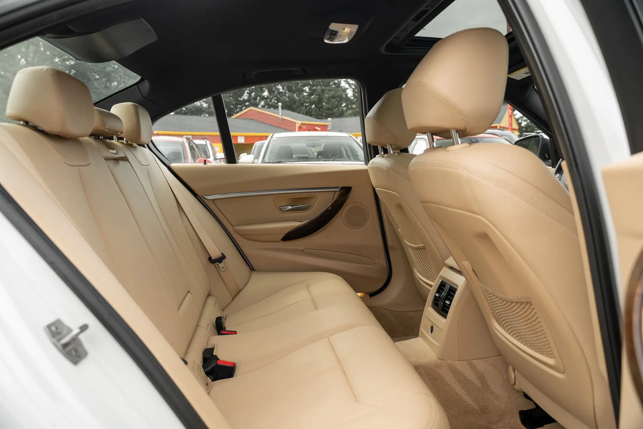 Used 2016 BMW 328i Sedan RWD image 10