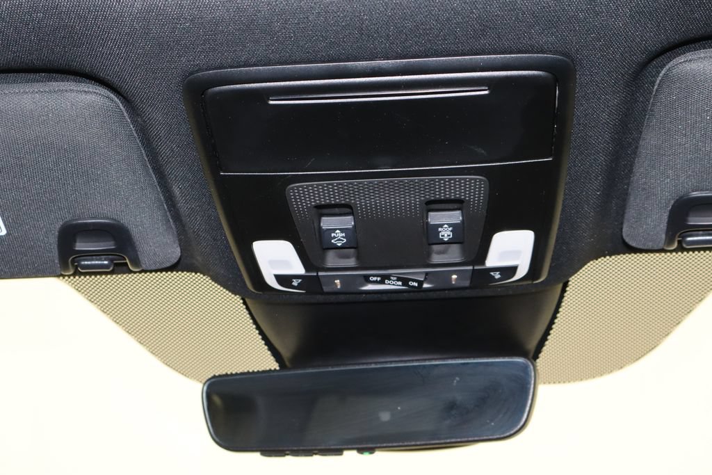 Used 2024 Honda Pilot TrailSport image 27