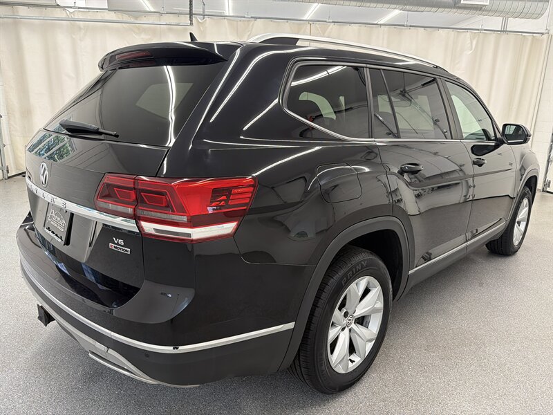 Used 2018 Volkswagen Atlas SEL AWD/4WD image 5