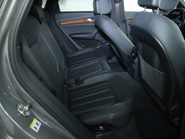 Used 2023 Audi Q5 2.0T Premium image 32