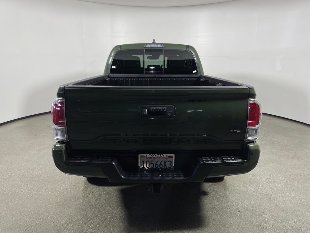 Certified 2022 Toyota Tacoma TRD Off-Road w/ TRD Premium Off Road Package AWD/4WD image 4