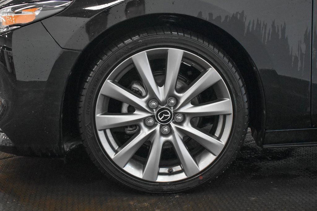 Used 2022 MAZDA MAZDA3 s image 9