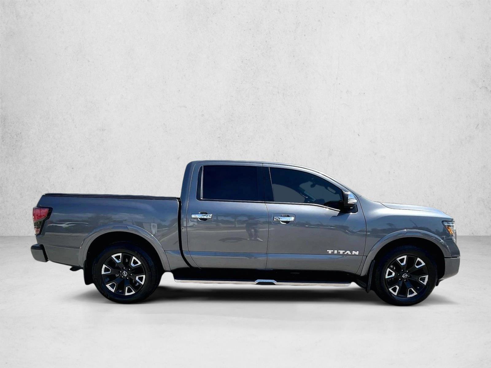 Used 2023 Nissan Titan Platinum Reserve w/ Moonroof Package RWD image 5