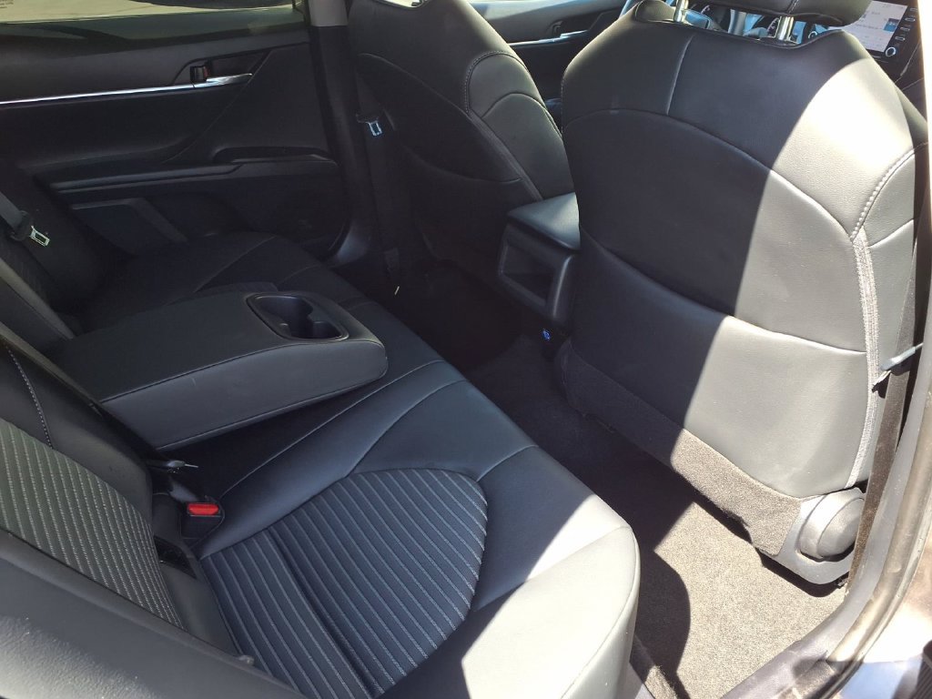 Used 2024 Toyota Camry SE FWD image 33