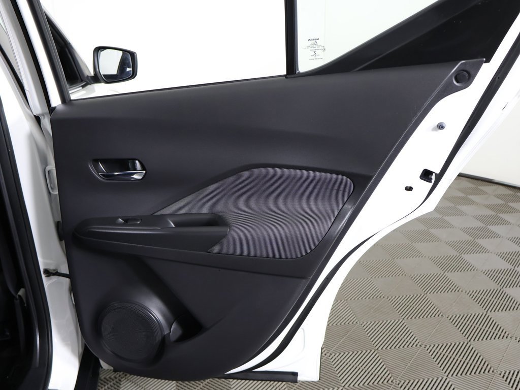 Used 2019 Nissan Kicks SV image 22