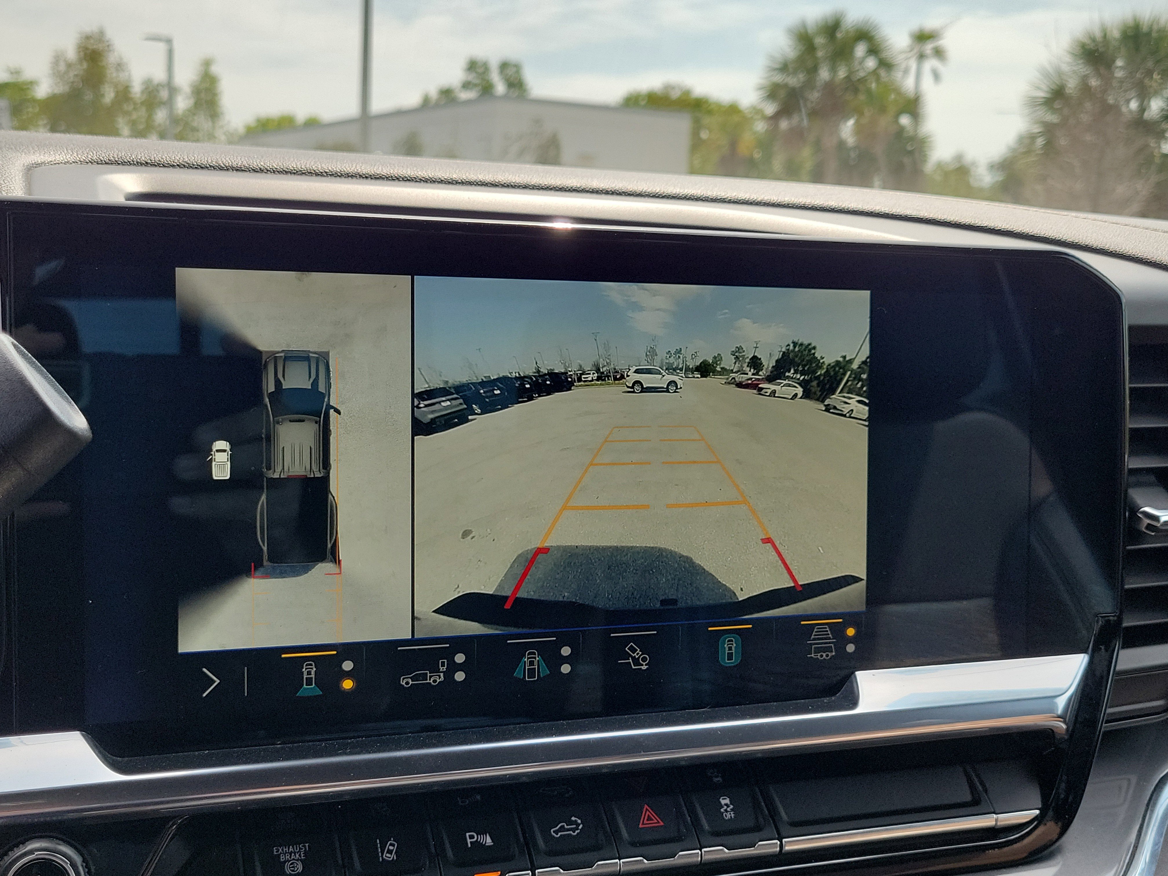 Used 2024 Chevrolet Silverado 3500 High Country w/ Technology Package image 29