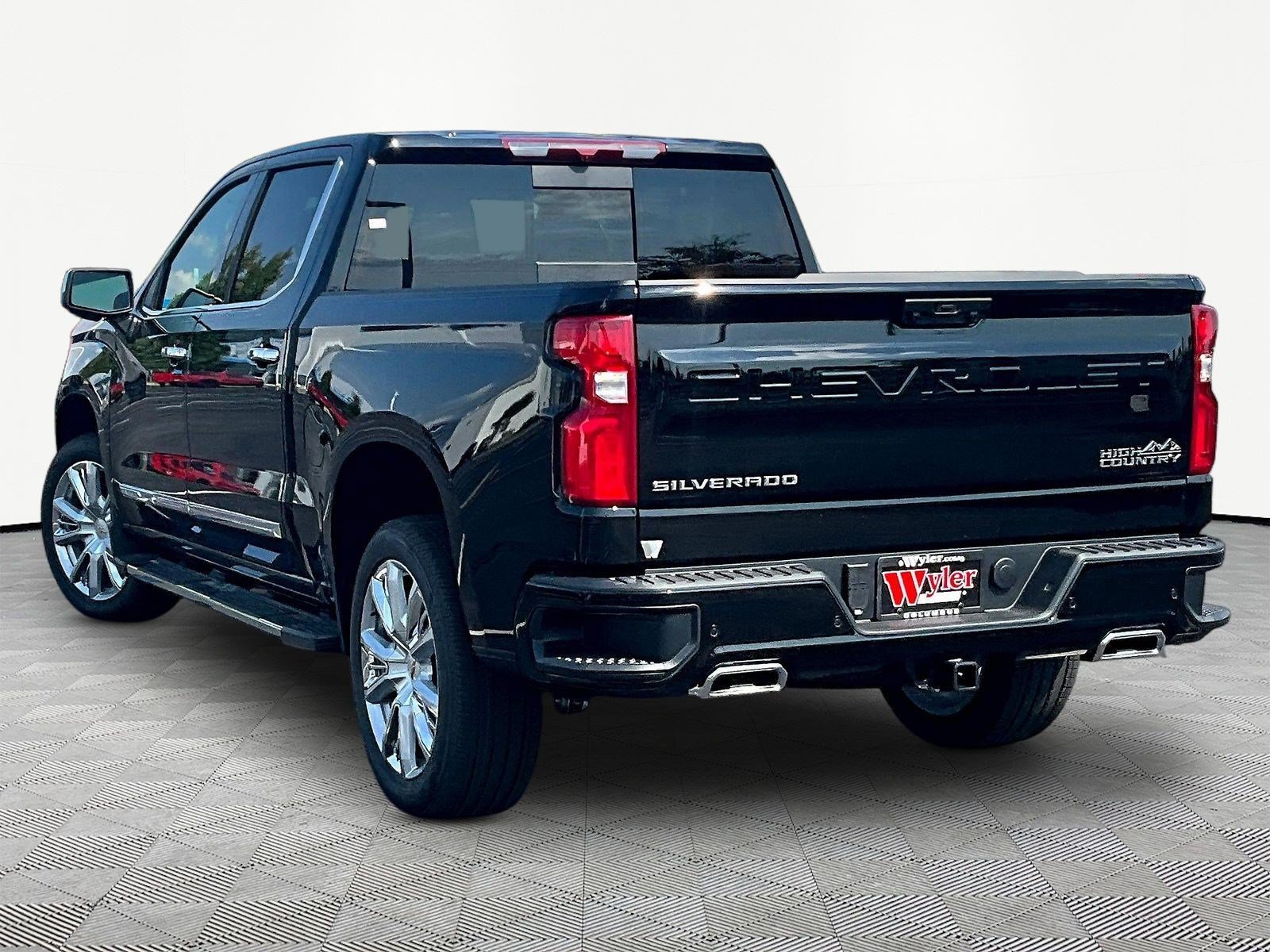 New 2026 Chevrolet Silverado 1500 High Country w/ High Country Premium Package AWD/4WD image 4