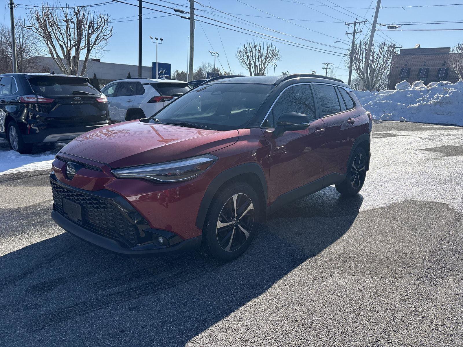 Used 2023 Toyota Corolla Cross XSE w/ Convenience Package image 3